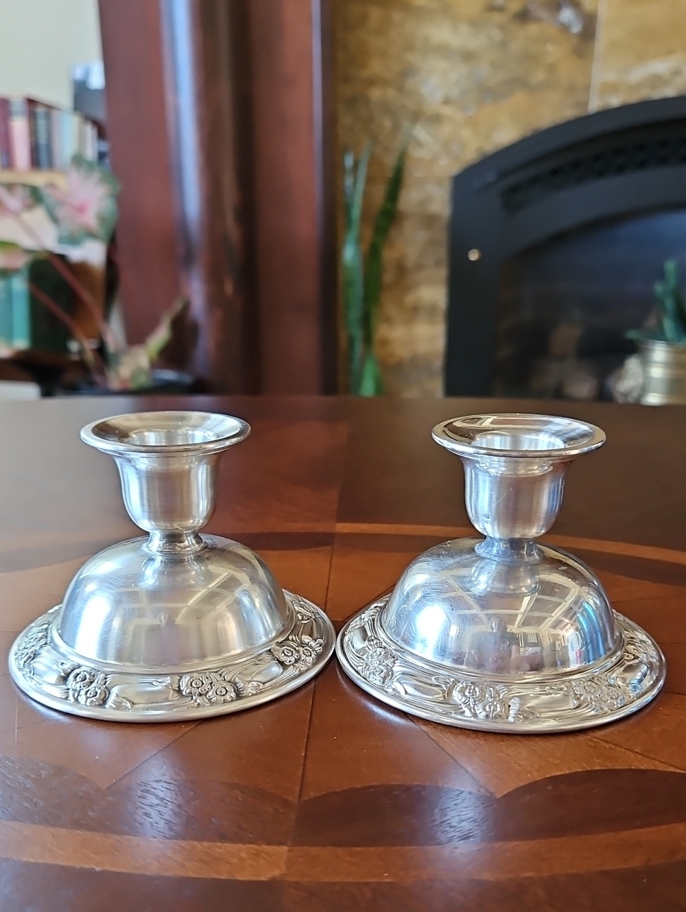 VTG Oneida Silversmiths Park Lane Silverplate Low Candlesticks - Set of 2